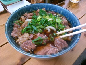 肉うどん たまや 肉うどん